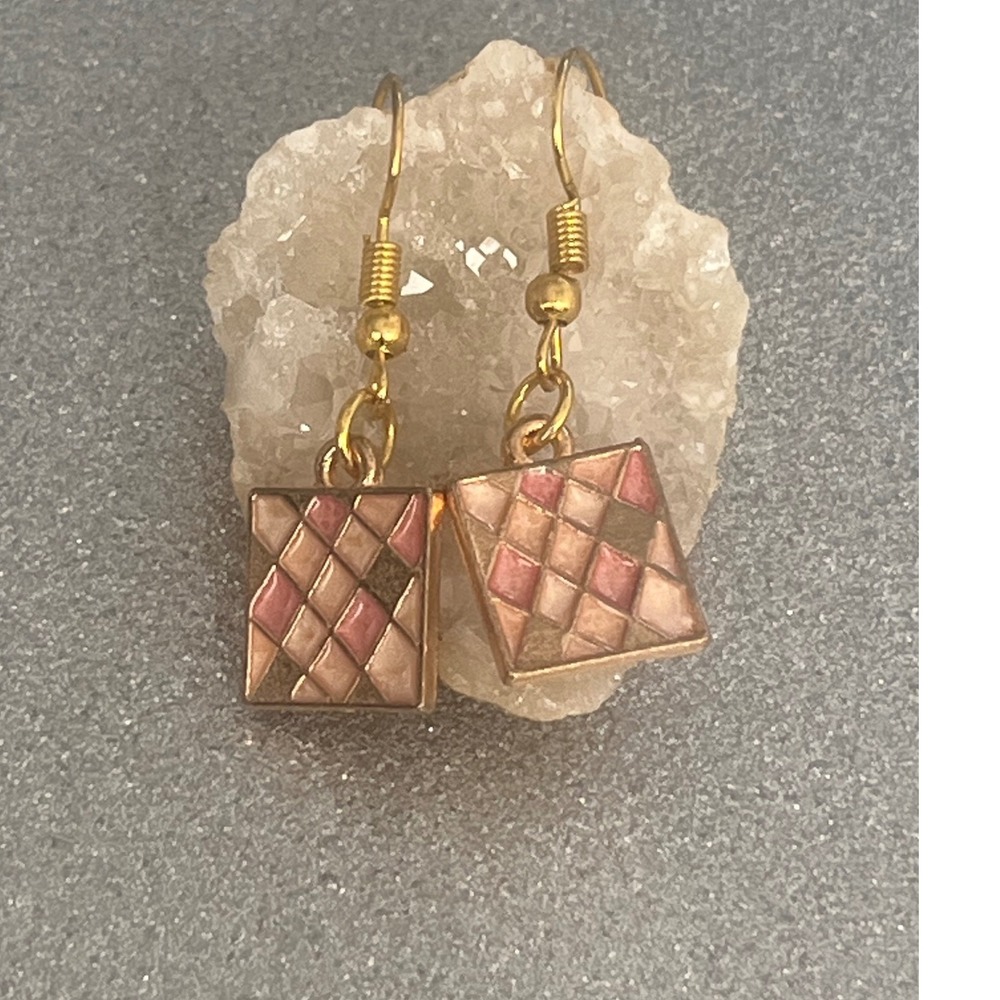 New 14K Gold Plated Square Dangle Earrings Pink & Beige Whimsy Harlequin Pattern